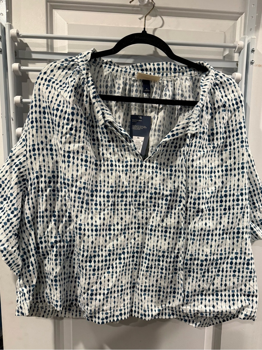 Universal Thread White and Indigo style dyed V-Neck Blouse